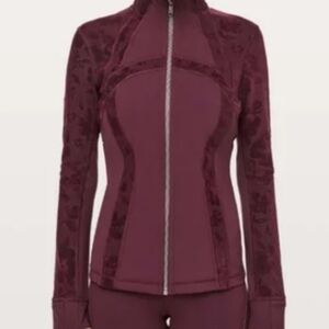 Lululemon DEFINE Burgundy Jacket Size 4 EUC BEAUTIFUL